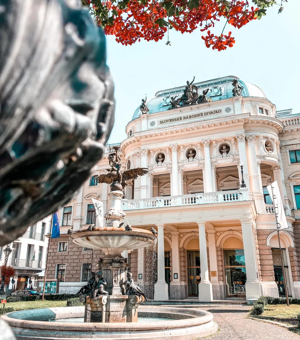 Historická budova SND – ilustračná fotografia