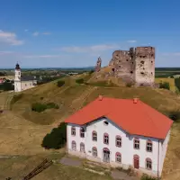 Zrúcanina hradu Kamenec