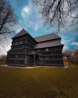 Drevený kostol v Hronseku