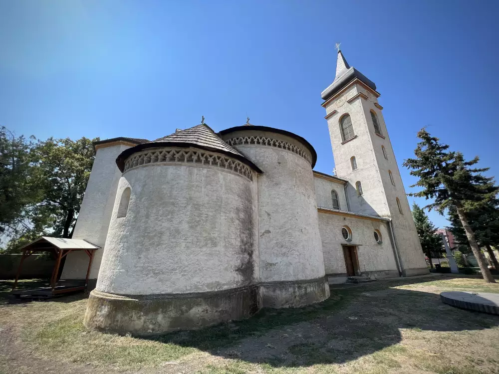 Rotunda Povýšenia sv. Kríža — románska z obdobia pred 1246