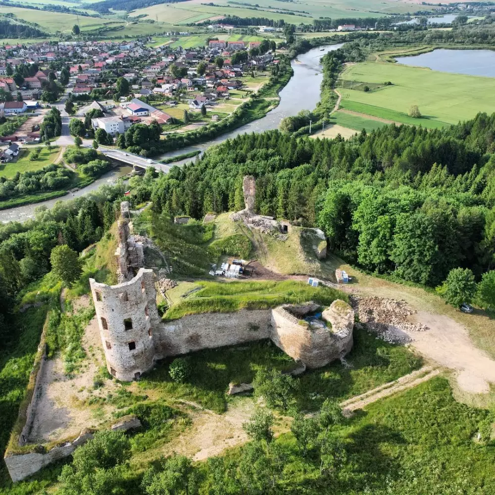 Hrad Plaveč — zrúcanina pohraničnej pevnosti