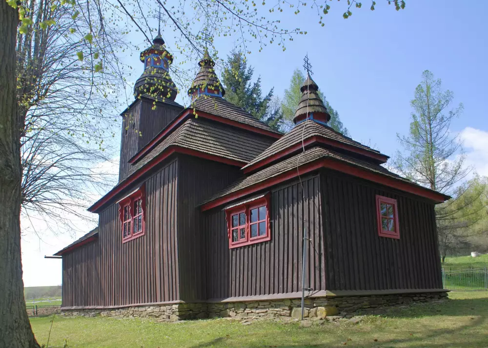 Drevený chrám Šemetkovce — sv. Michala archanjela