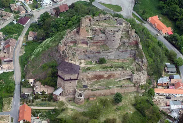 Fiľakovský hrad — písomná zmienka 1242, Bebekova bašta