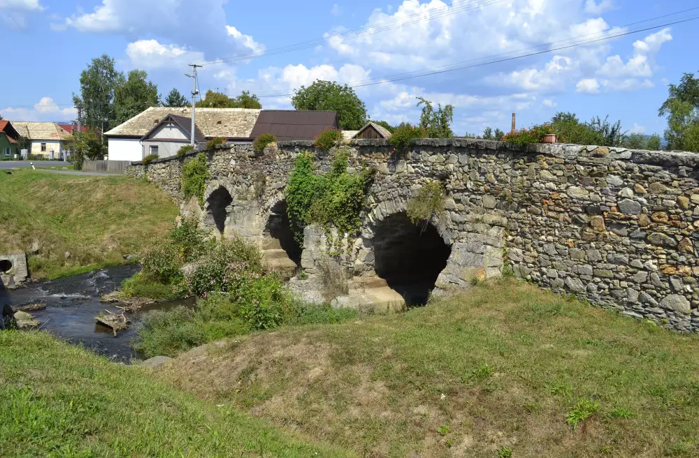 Turecký most v Poltári – kamenný most zo 17. storočia