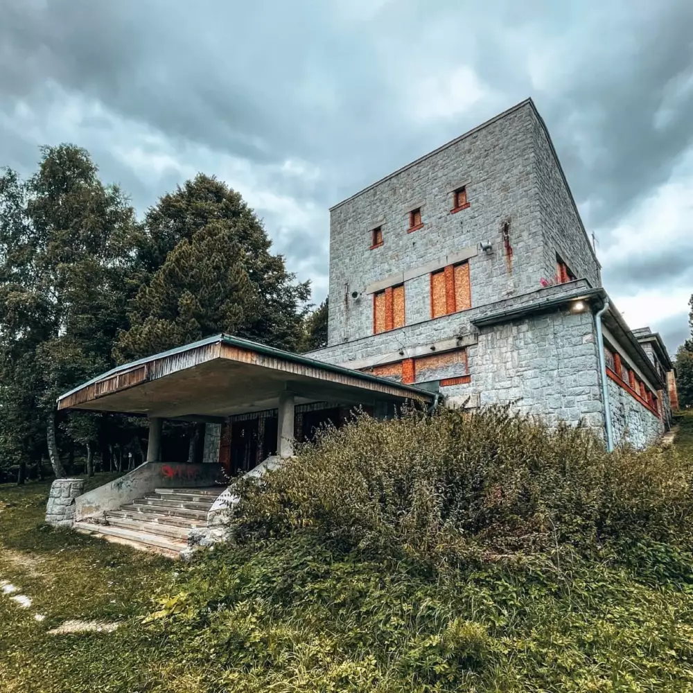 Historická stanica tatranskej lanovky Dušana Jurkoviča