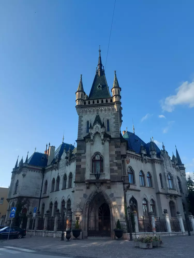 Jakabov palác – dokončený v závere 19. storočia