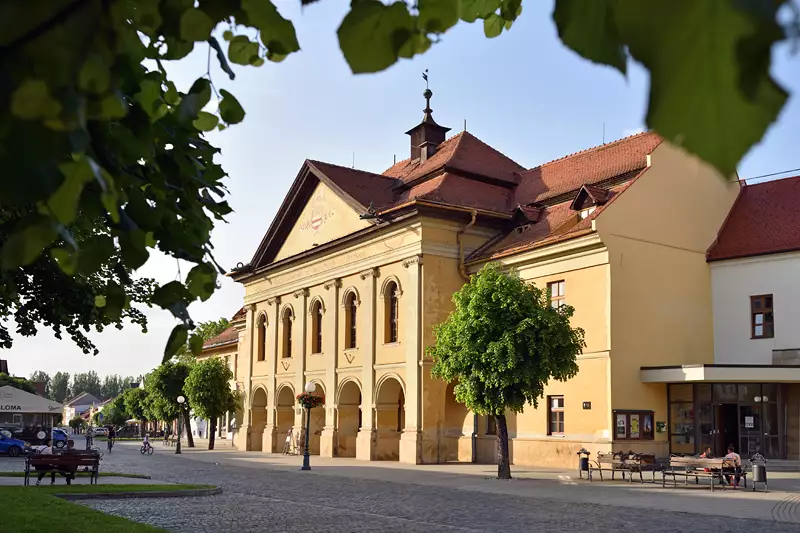 Kežmarská reduta: strážna veža, tlačiareň a klasicistická prestavba