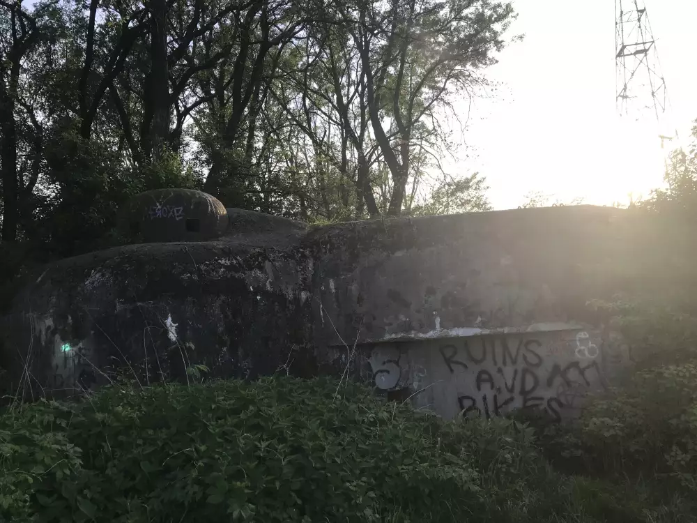 Bunker B-S 15 Ostrov — československé opevnenie pri Dunaji