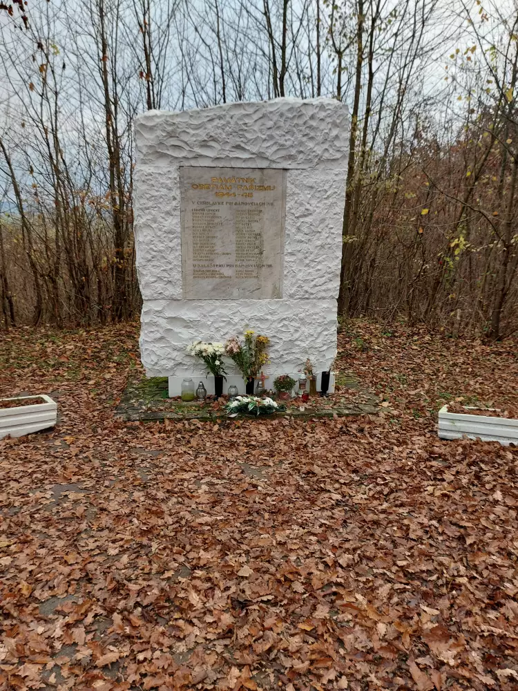 Cibislavka – pamätník obetí fašizmu v Bánovciach (1962)