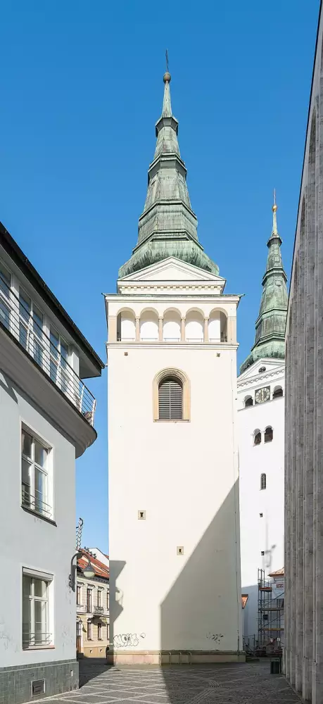 Burianova veža – zvonica a pozorovateľňa pri kostole