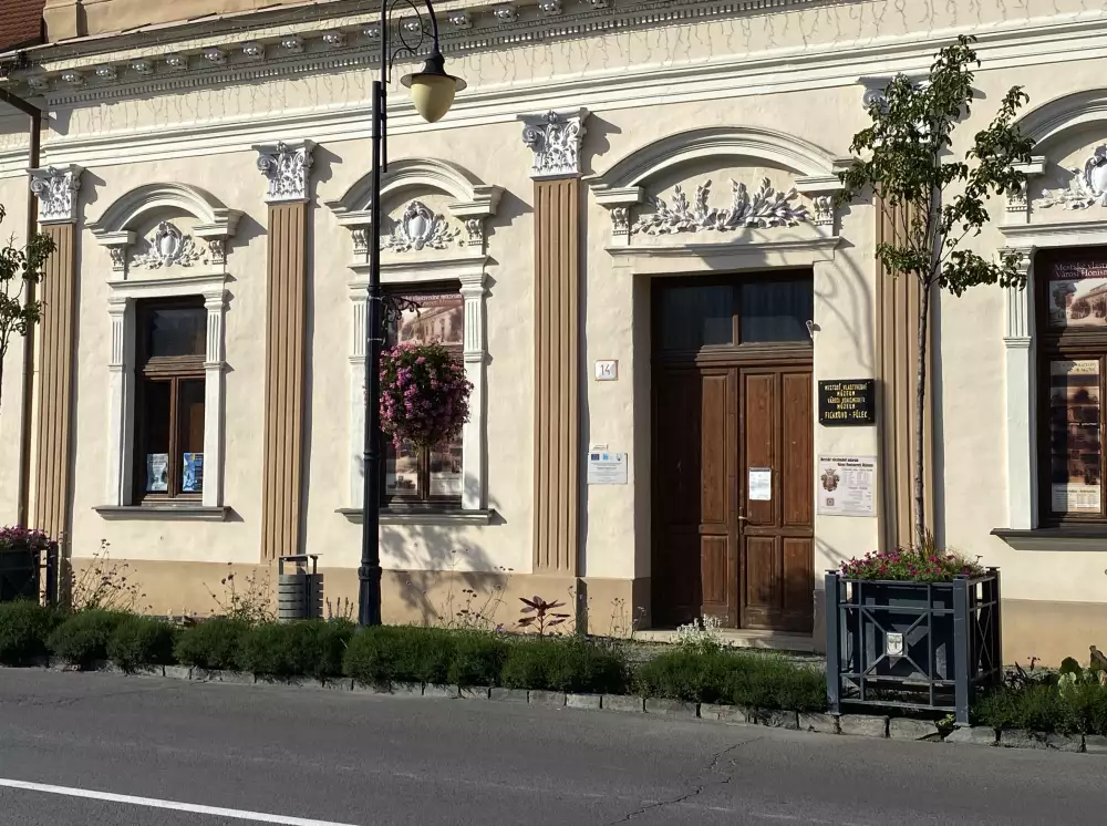 Mestské vlastivedné múzeum Fiľakovo: Od palmy po kohúta