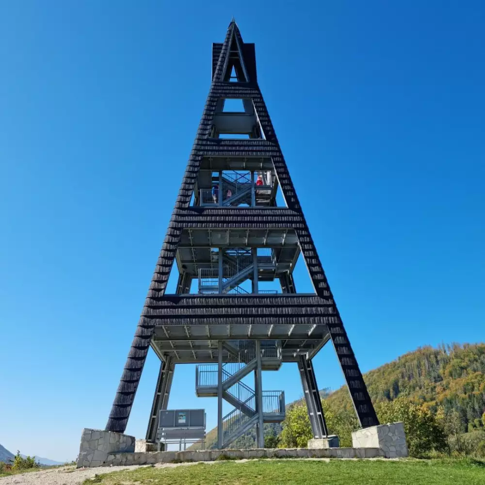 Rozhľadňa Terchovské srdce — náučný chodník Malá Fatra