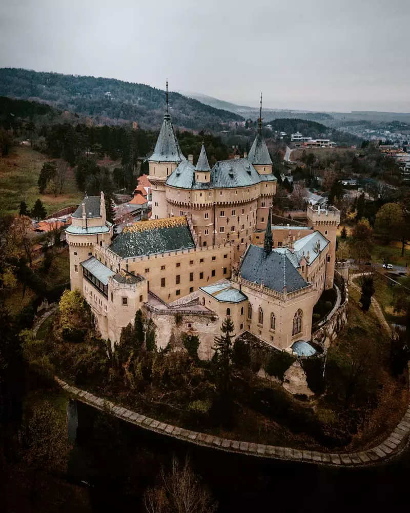 Bojnický zámok — rozprávkový z 11. storočia
